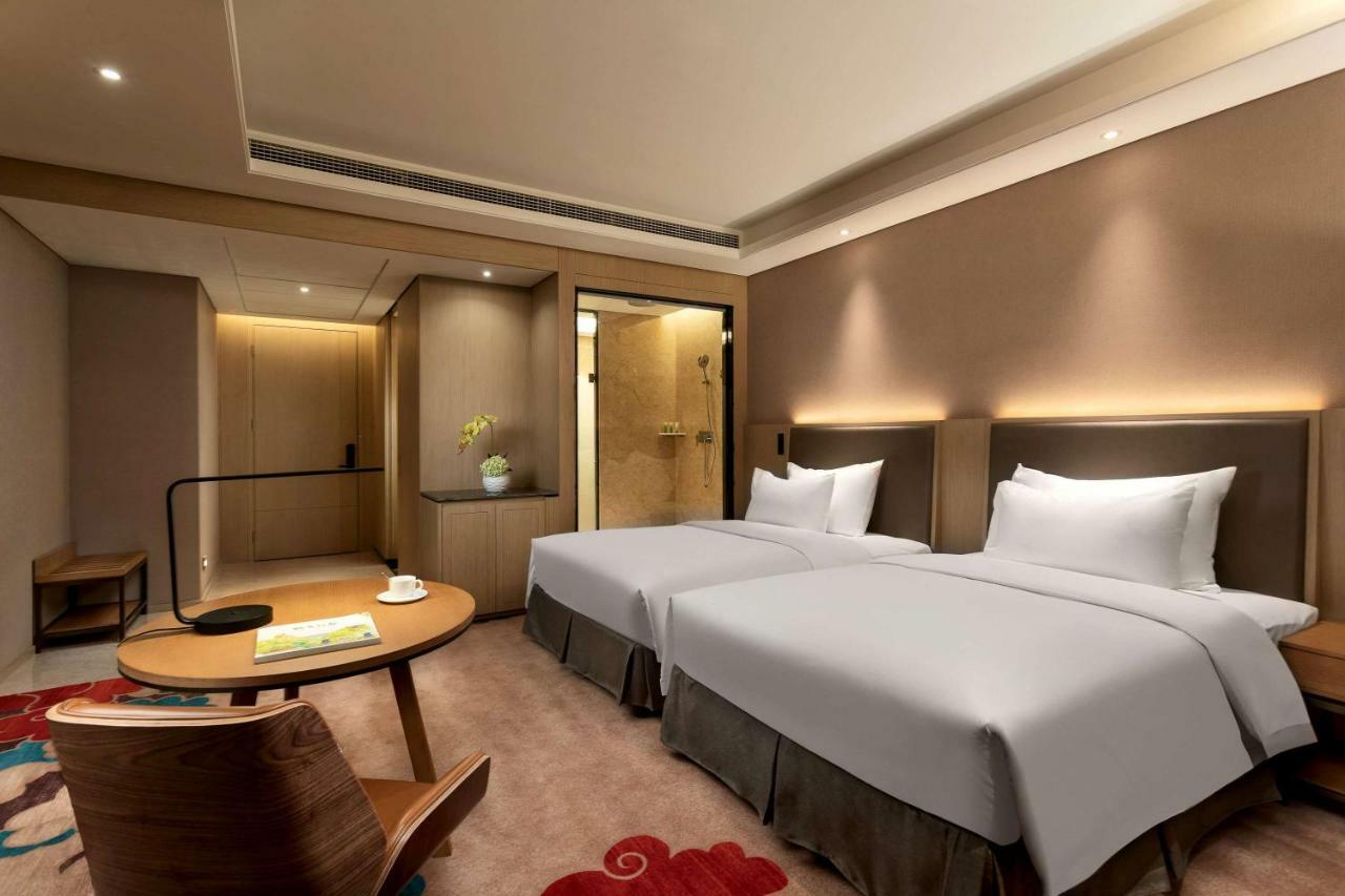 Ramada Wyndham Zhengzhou Xinzheng Hotel Xinzheng  Exterior photo